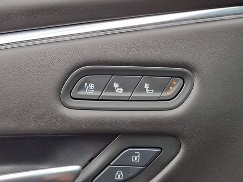 Certified 2024 Cadillac Escalade V AWD/4WD image 29