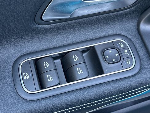 Certified 2025 Mercedes-Benz CLA 250 image 12