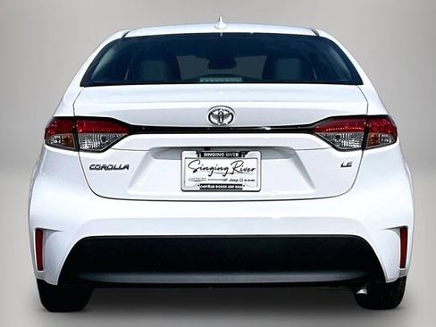 Used 2025 Toyota Corolla LE FWD image 6