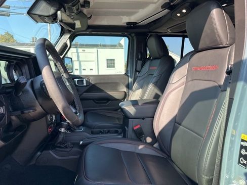 Used 2025 Jeep Gladiator Rubicon w/ Safety Group image 13