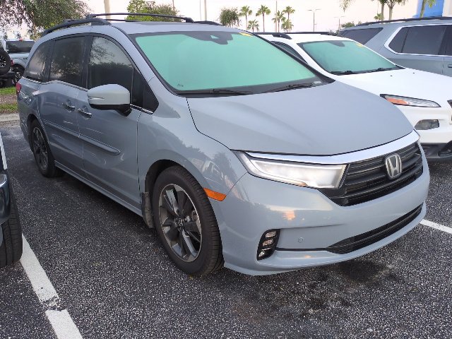 Used 2023 Honda Odyssey Elite image 2