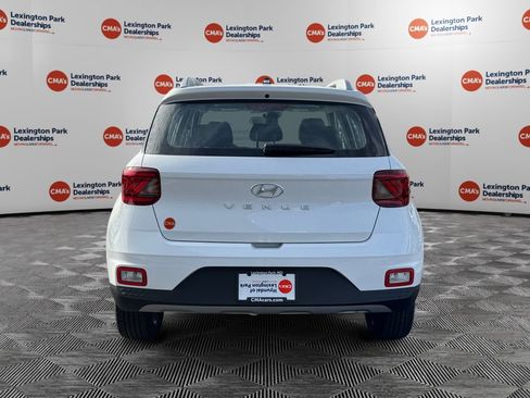 New 2026 Hyundai Venue SEL image 6