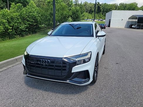 Used 2022 Audi Q8 Prestige AWD/4WD image 2