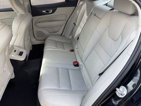 Used 2024 Volvo S60 B5 Plus image 13