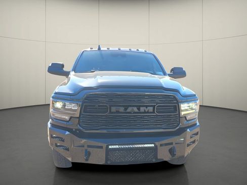 Used 2022 RAM 3500 Limited AWD/4WD image 2