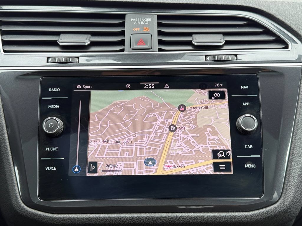 Used 2022 Volkswagen Tiguan SEL R-Line AWD/4WD image 16