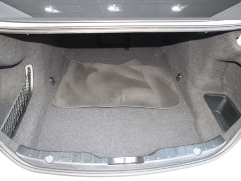 Used 2012 BMW 550i xDrive Sedan image 32