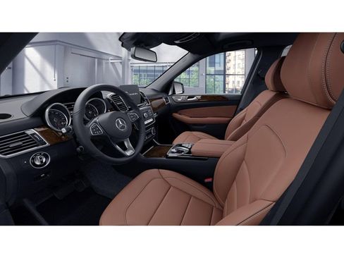 Used 2019 Mercedes-Benz GLS 450 4MATIC image 3