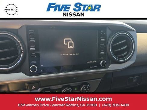 Used 2020 Toyota Tacoma SR5 RWD image 18