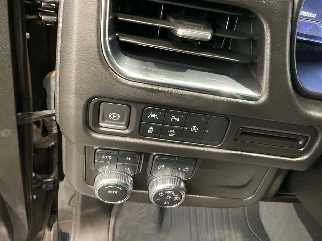 Used 2023 GMC Yukon AT4 w/ LPO, Floor Liner Package AWD/4WD image 8