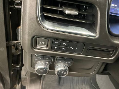 Used 2023 GMC Yukon AT4 w/ LPO, Floor Liner Package AWD/4WD image 8