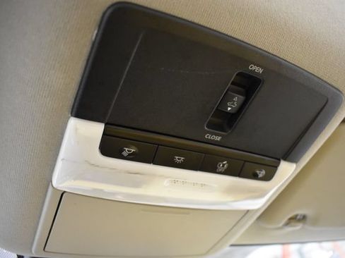 Used 2023 Nissan Sentra SV w/ SV Premium Package FWD image 36