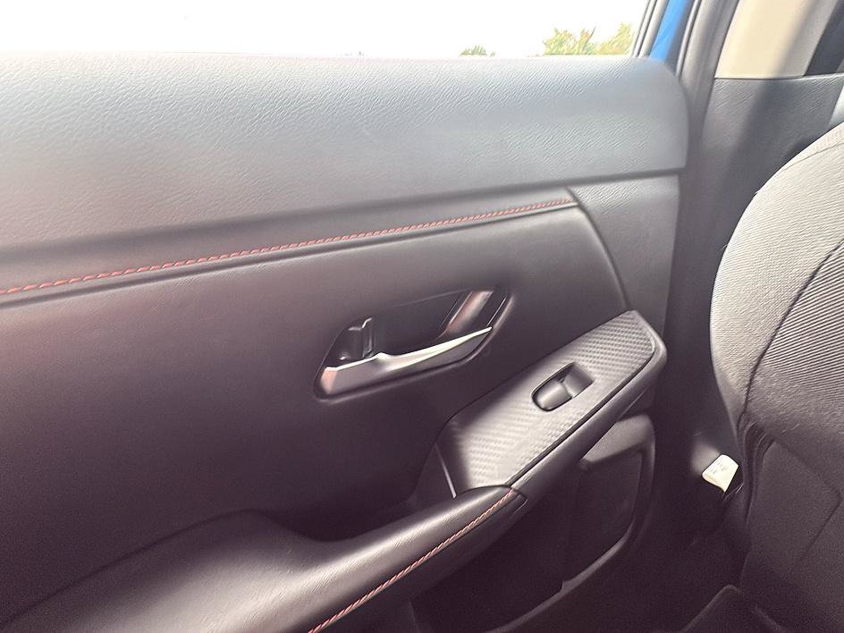 Certified 2025 Nissan Sentra SR FWD image 19