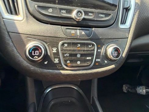 Used 2023 Chevrolet Malibu LT FWD image 18