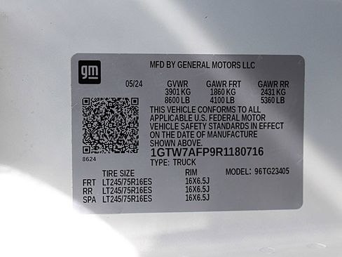 Used 2024 GMC Savana 2500 w/ Driver Convenience Package image 38