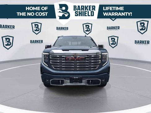 Used 2024 GMC Sierra 1500 Denali w/ Technology Package AWD/4WD image 4