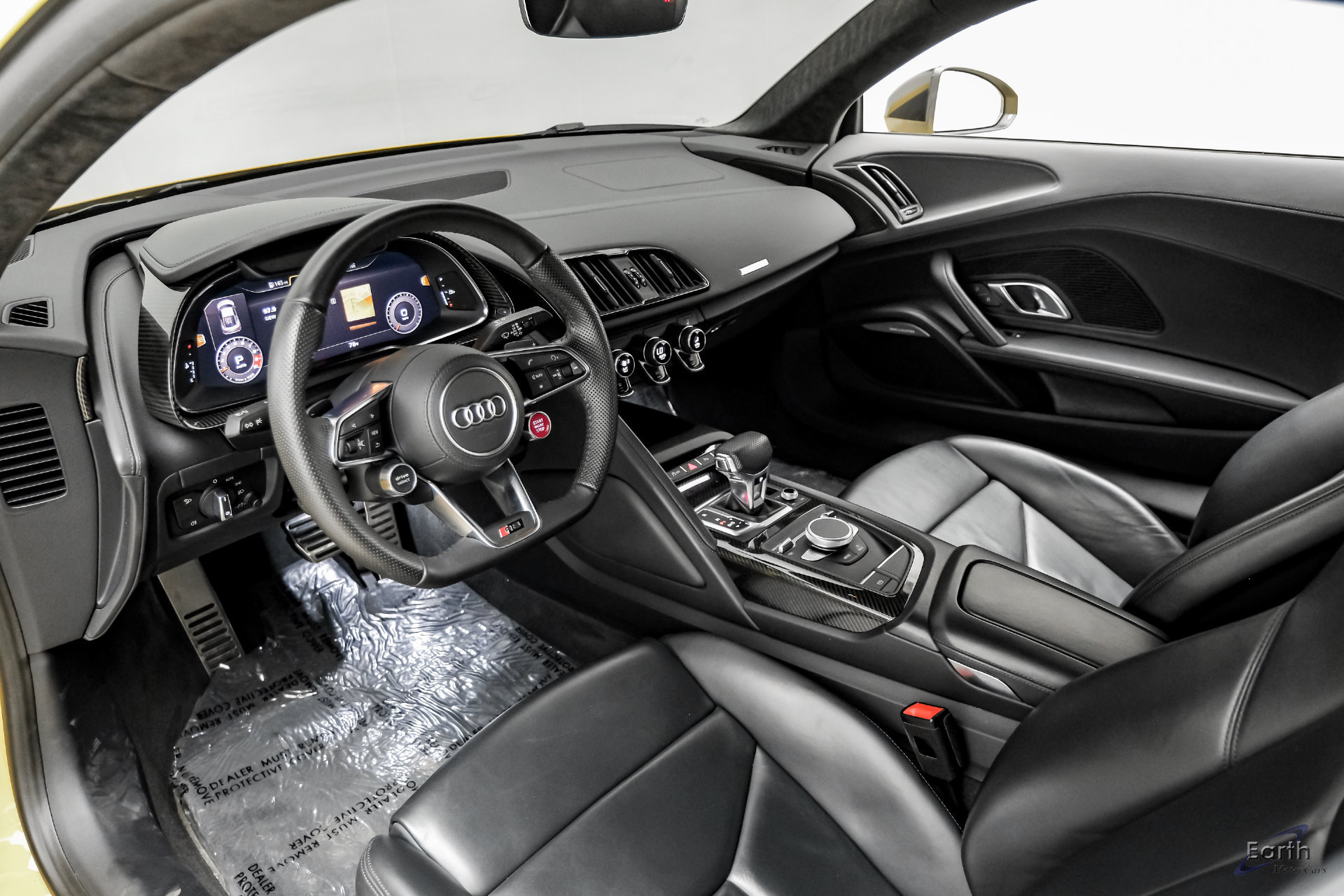 Used 2021 Audi R8 V10 w/ Premium Package RWD image 3