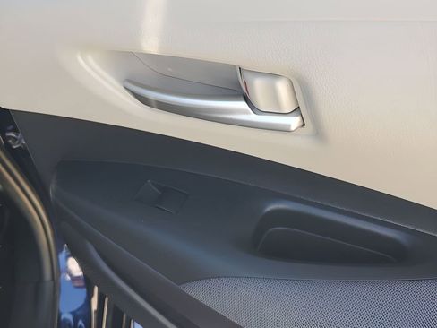 Used 2021 Toyota Corolla LE w/ LE Premium Package image 46