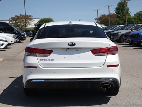 Used 2019 Kia Optima LX FWD image 4