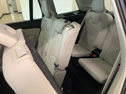 Used 2019 Volvo XC90 T6 Momentum w/ Advanced Package AWD/4WD image 19