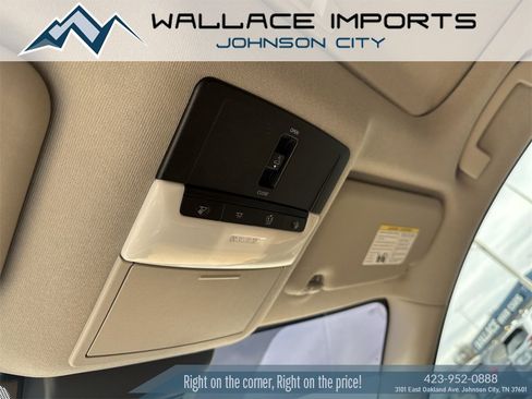 Used 2022 Nissan Sentra SV w/ SV Premium Package image 16