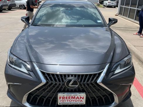 Used 2022 Lexus ES 350 w/ Premium Package FWD image 3