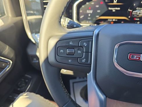 New 2026 GMC Sierra 1500 Elevation image 17
