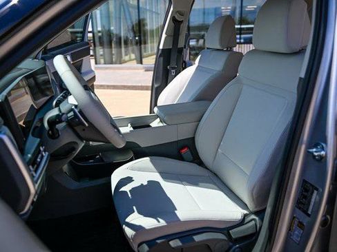 New 2026 Hyundai Santa Fe SE image 10