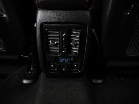 Certified 2025 Dodge Durango GT AWD/4WD image 33