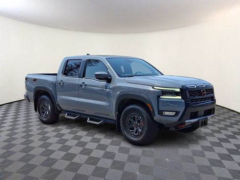 Used 2025 Nissan Frontier PRO-4X AWD/4WD image 1