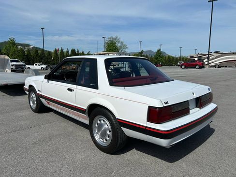 Used 1989 Ford Mustang LX RWD image 4