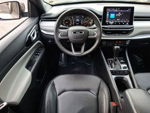 Used 2024 Jeep Compass Limited AWD/4WD image 11