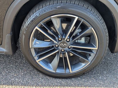 Certified 2025 INFINITI QX50 Sport image 10