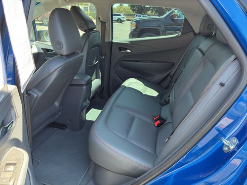 Used 2021 Chevrolet Bolt Premier w/ Infotainment Package FWD image 40
