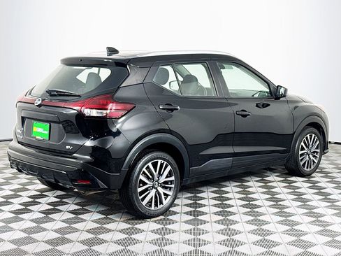 Used 2021 Nissan Kicks SV image 10