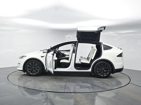 Used 2022 Tesla Model X AWD/4WD image 53