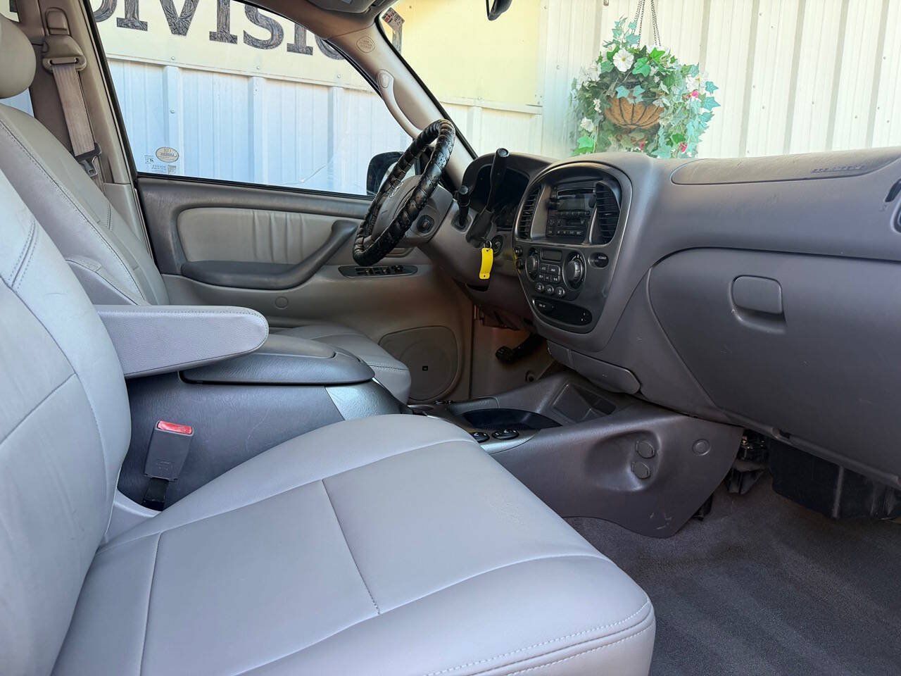 Used 2003 Toyota Sequoia Limited RWD image 14