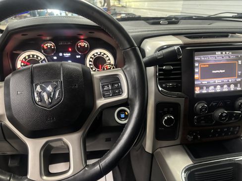 Used 2017 RAM 3500 Laramie image 16