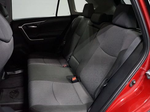 Certified 2025 Toyota RAV4 XLE FWD image 29