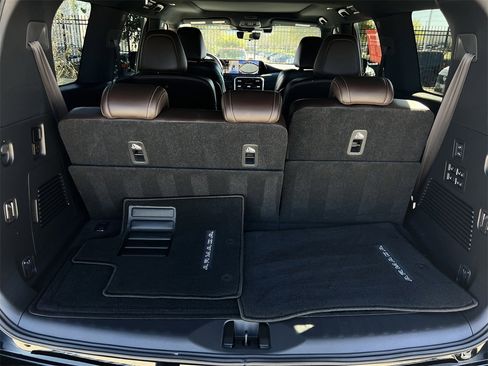 Used 2025 Nissan Armada Platinum Reserve image 27