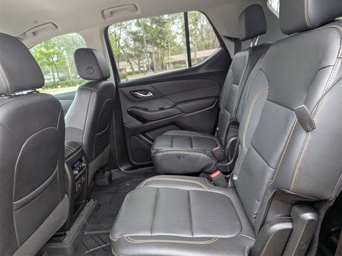 Used 2020 Chevrolet Traverse RS image 20
