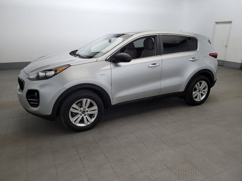 Used 2019 Kia Sportage LX AWD/4WD image 2