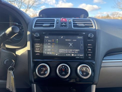 Used 2017 Subaru Forester 2.5i Limited image 16