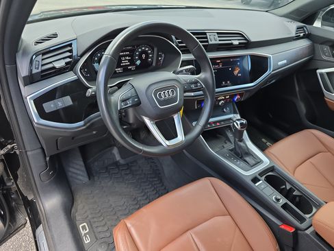 Used 2022 Audi Q3 2.0T Premium Plus AWD/4WD image 16