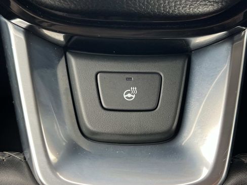 Used 2023 Honda Pilot Elite image 11