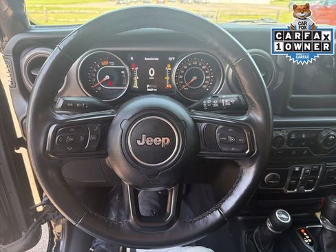 Used 2022 Jeep Wrangler Unlimited Sport AWD/4WD image 25