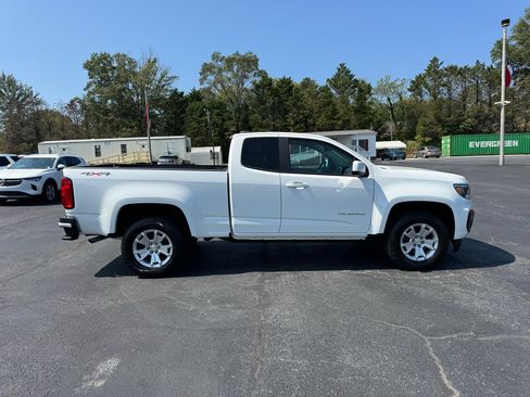 Used 2022 Chevrolet Colorado LT w/ Fleet Safety Package image 5