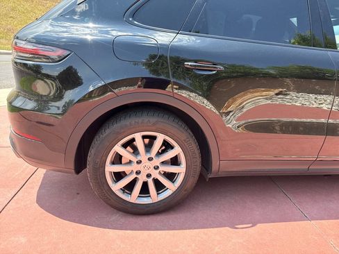 Used 2020 Porsche Cayenne AWD/4WD image 35