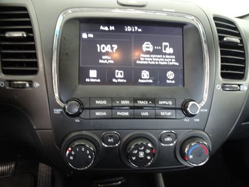 Used 2018 Kia Forte LX w/ LX Popular Package FWD image 11