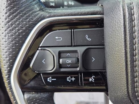 Used 2023 Toyota Tundra Platinum AWD/4WD image 23